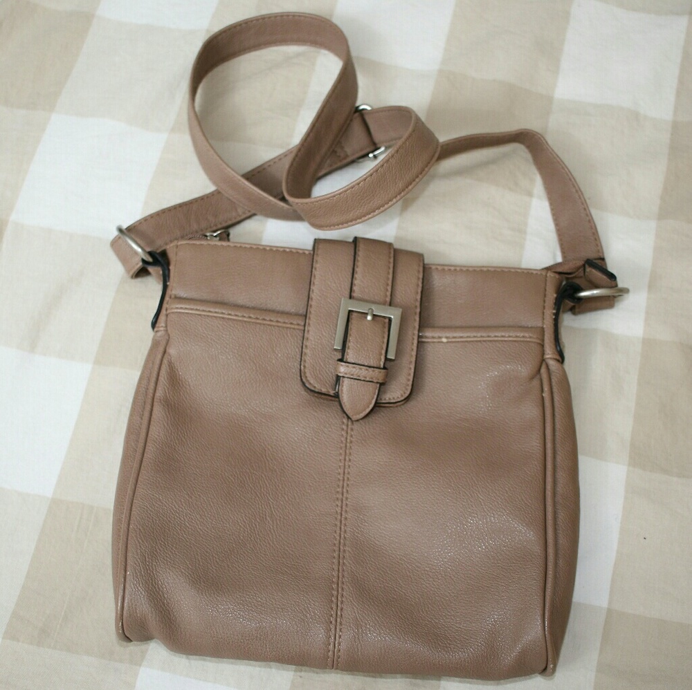 Merona Faux Leather Tan Crossbody Bag - Picture 2 of 8